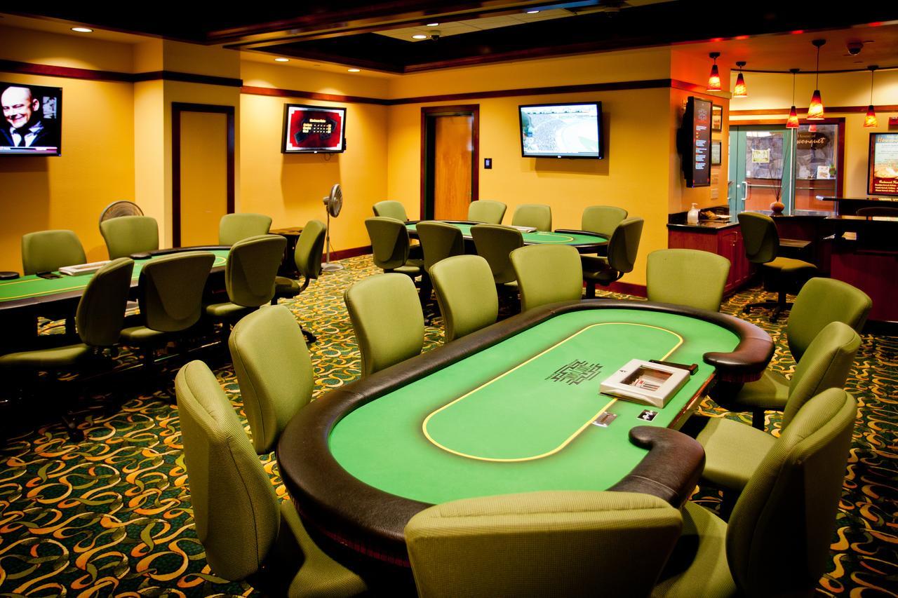 Lucky 7 Casino & Hotel Smith River Экстерьер фото